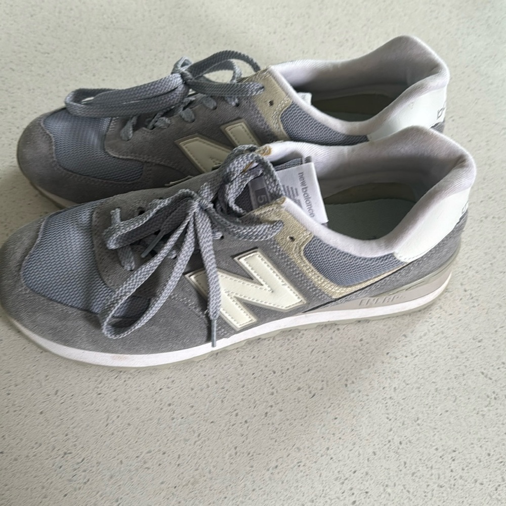 🍍 New Balance 574 Grey Women’s 12🍍